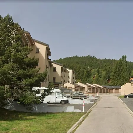 Appartamento T2 Au Cœur De La Station, équipé, Avec Casier à Skis Et Garage - Fr-1-593-111